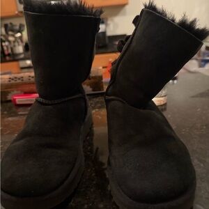 Women's Bailey bow Ugg Black Suede Boots